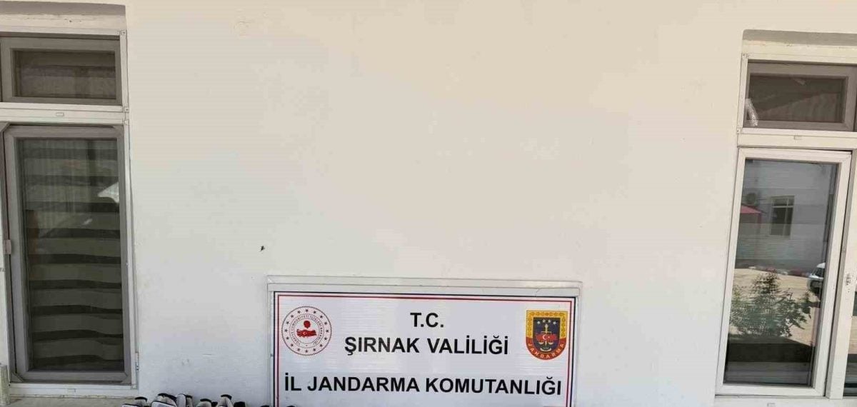 Şırnak’ta 73 şüphelinin ev ve araçlarında 16,77 milyon liralık kaçak ürün ele geçirildi