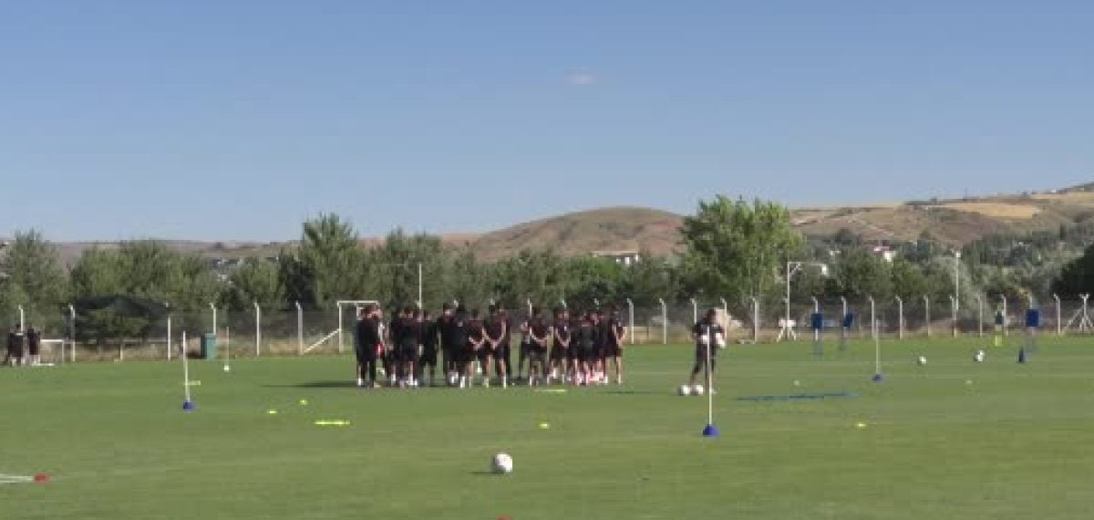 Sivasspor’da öncelik borçları sıfırlamak, transfer tahtası açılana kadar plan adım adım