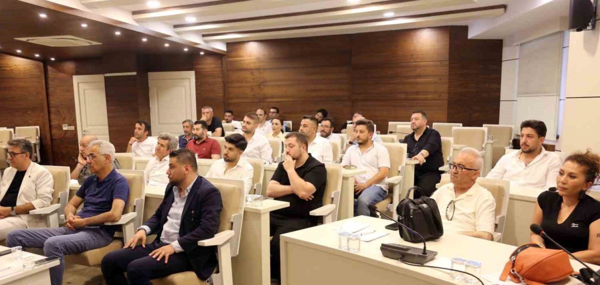 Sivas’ta STSO ile sigorta acenteleri bir araya gelerek sektörün sorunlarını ve beklentilerini görüştü