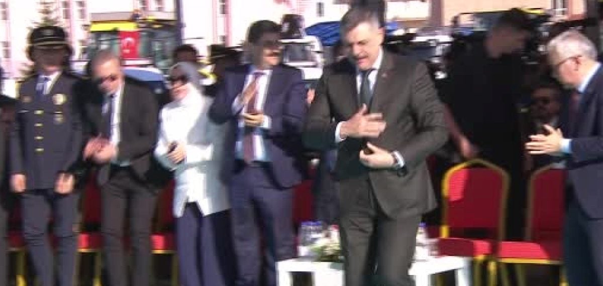 Sivas’ta yeni İl Emniyet Müdürlüğü binasının temeli atıldı, 96 araç teslim edildi