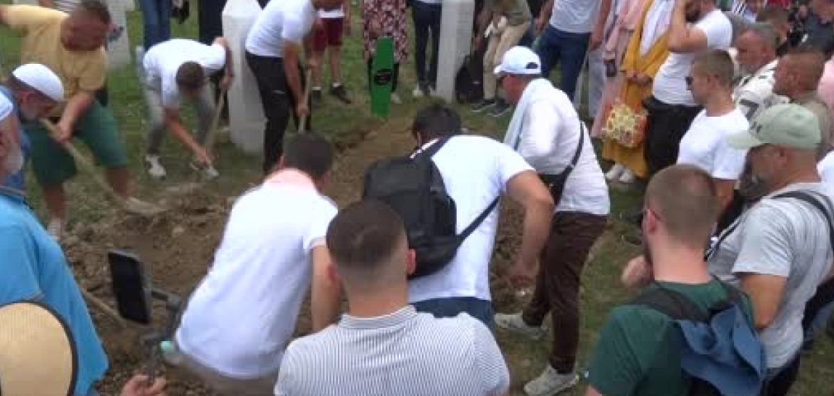 Srebrenitsa’da 31. yılda 10 kurban daha toprağa verildi: Uluslararası ihmale vurgu yapıldı