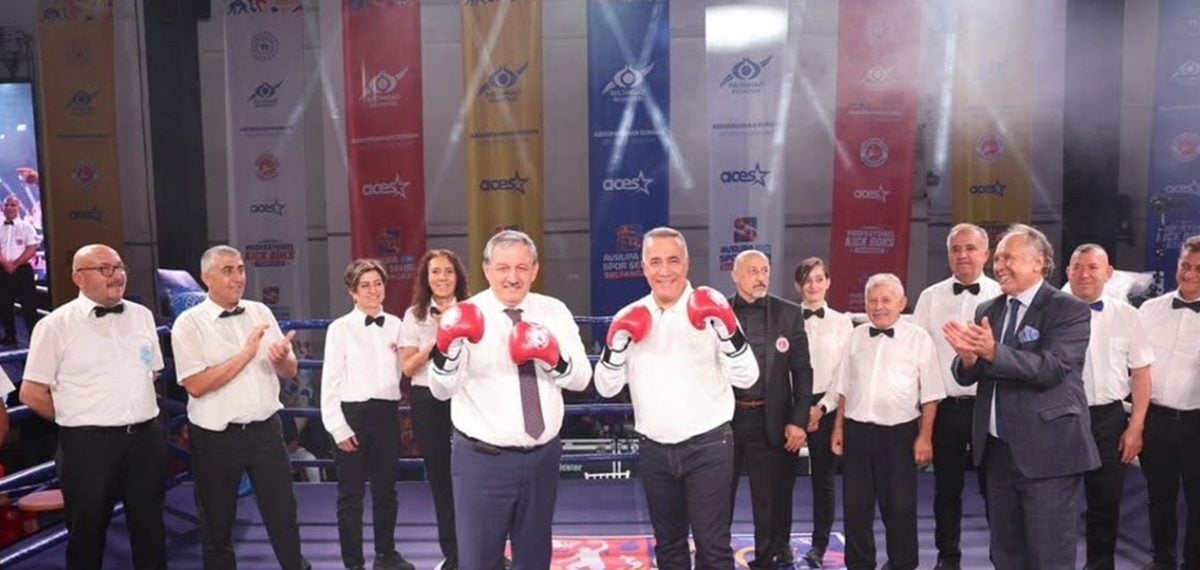 Sultangazi’de Türkiye Profesyonel Kick Boks Turnuvası başladı, 120 sporcu hünerlerini sergiliyor