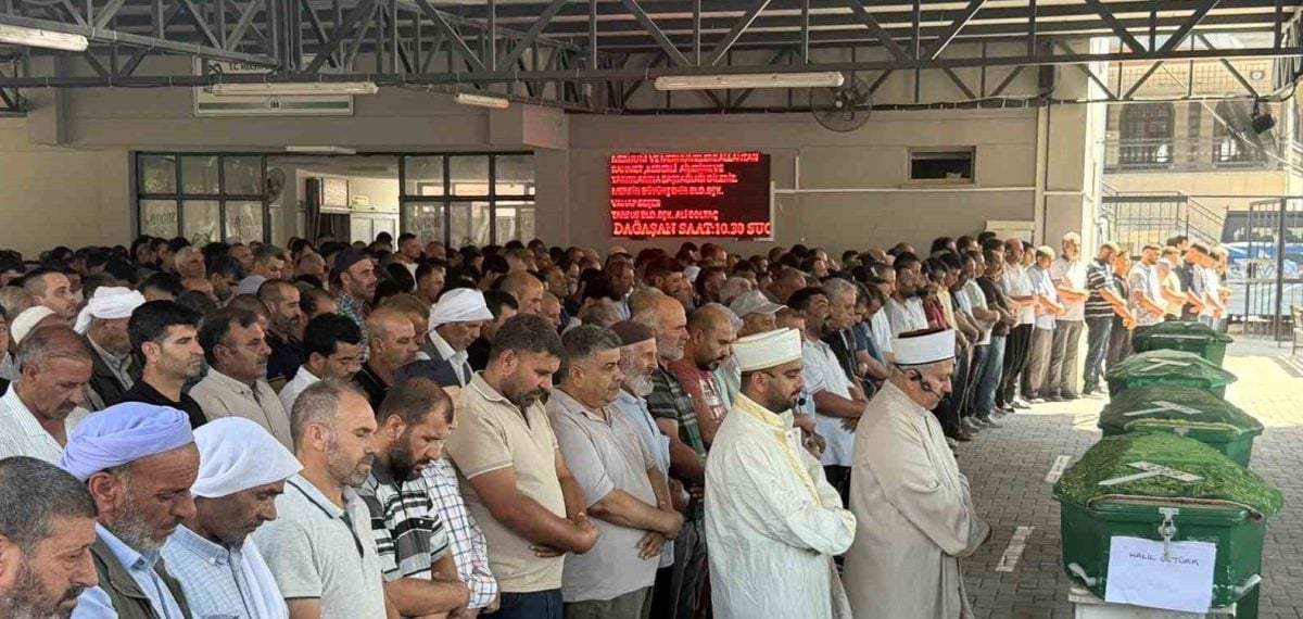 Tarsus’ta denizde boğulan dört kişi son yolculuğuna uğurlandı