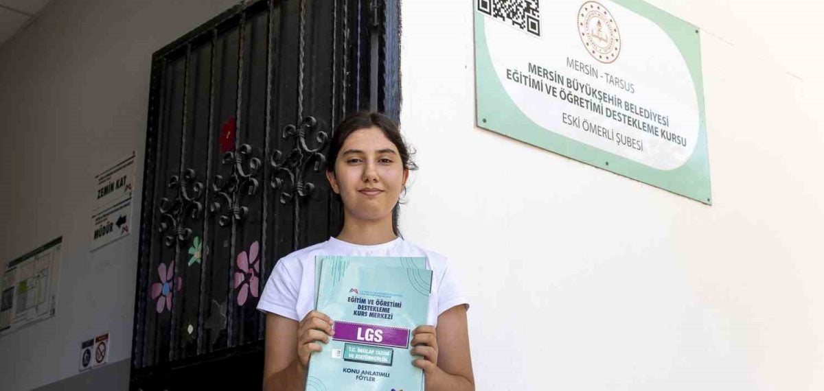 Tarsus’ta LGS birincisi Gamze Kuru 498 puanla ilçe birincisi oldu