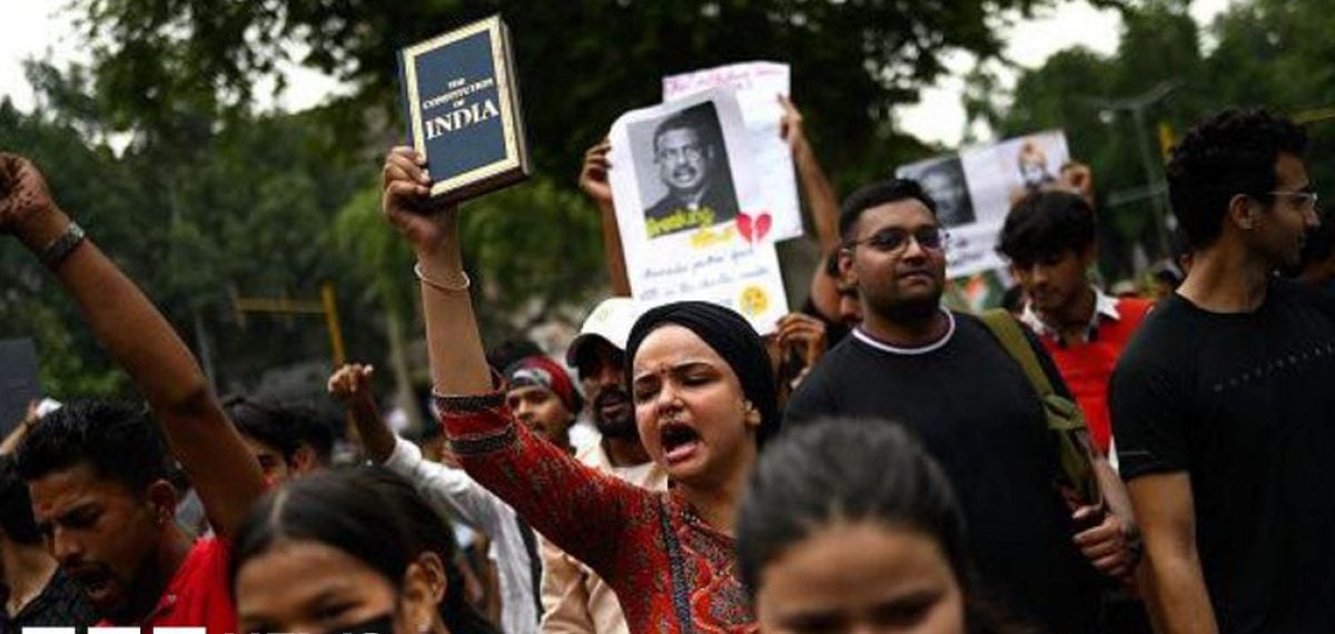 Tens of Thousands Protest at Delhi’s Jantar Mantar, Clash with Police Outside Parliament