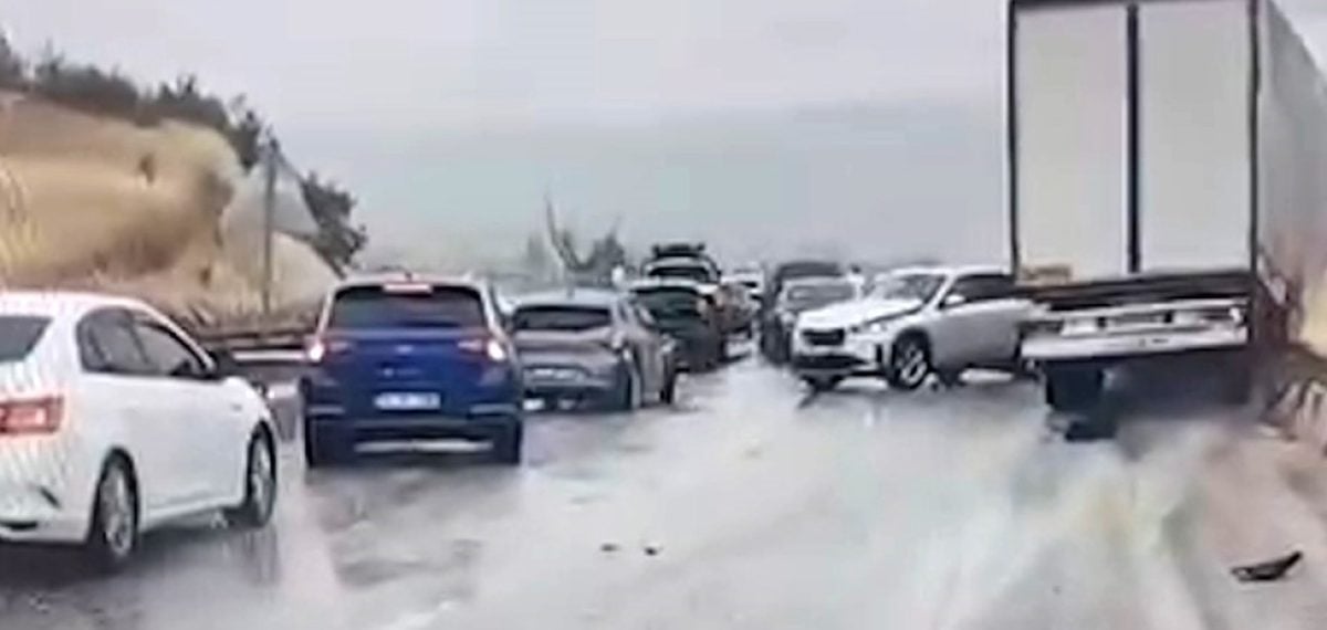 Tosya D100’te zincirleme kazada 1 ölü, 12 yaralı