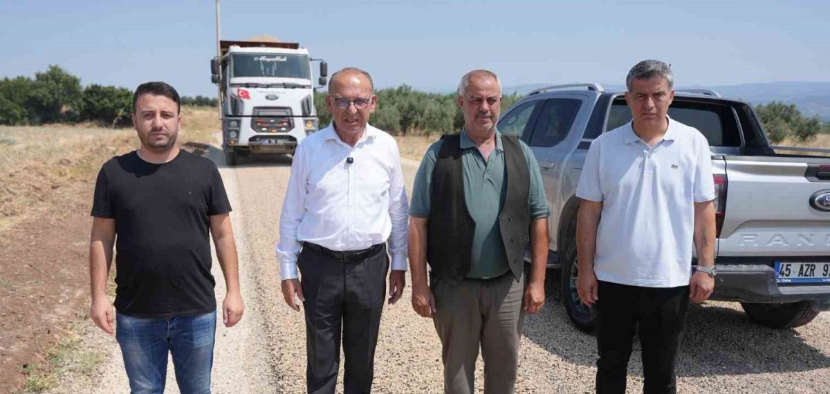 Turgutlu’da asfalt çalışmaları sürüyor, merkez ve kırsalda yeni yollar açıldı