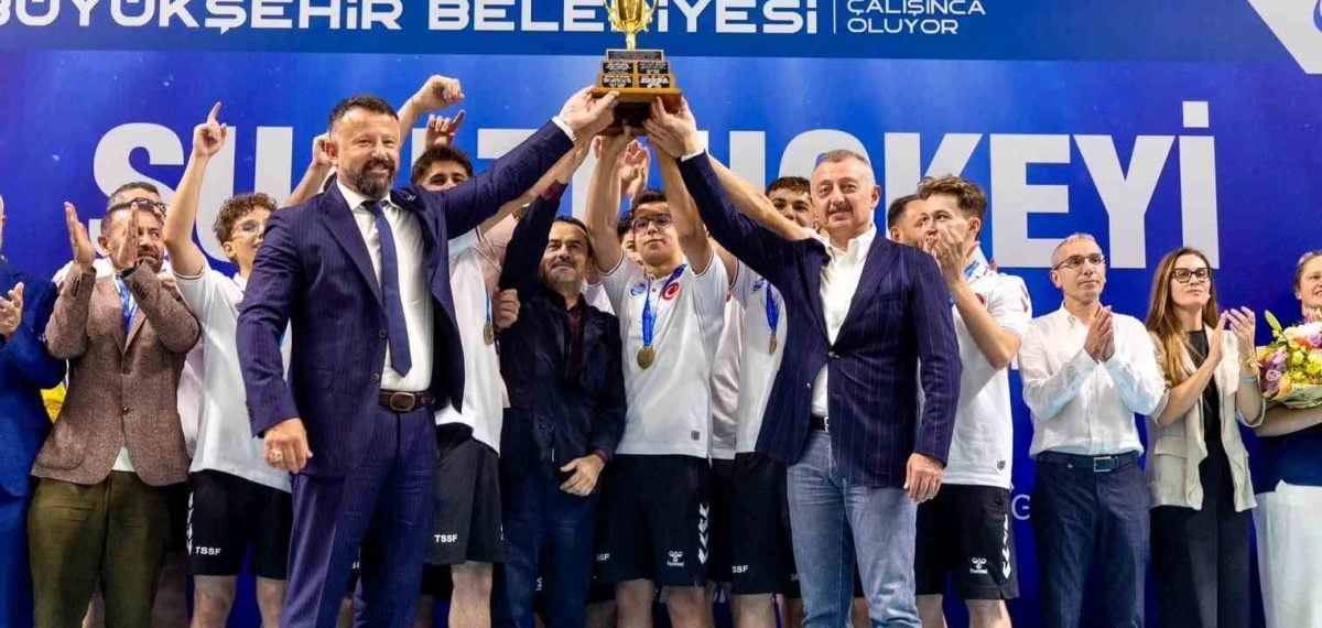 Türkiye U19 erkekleri dünya şampiyonu oldu, U24 kadınlar ikinci sırada kaldı