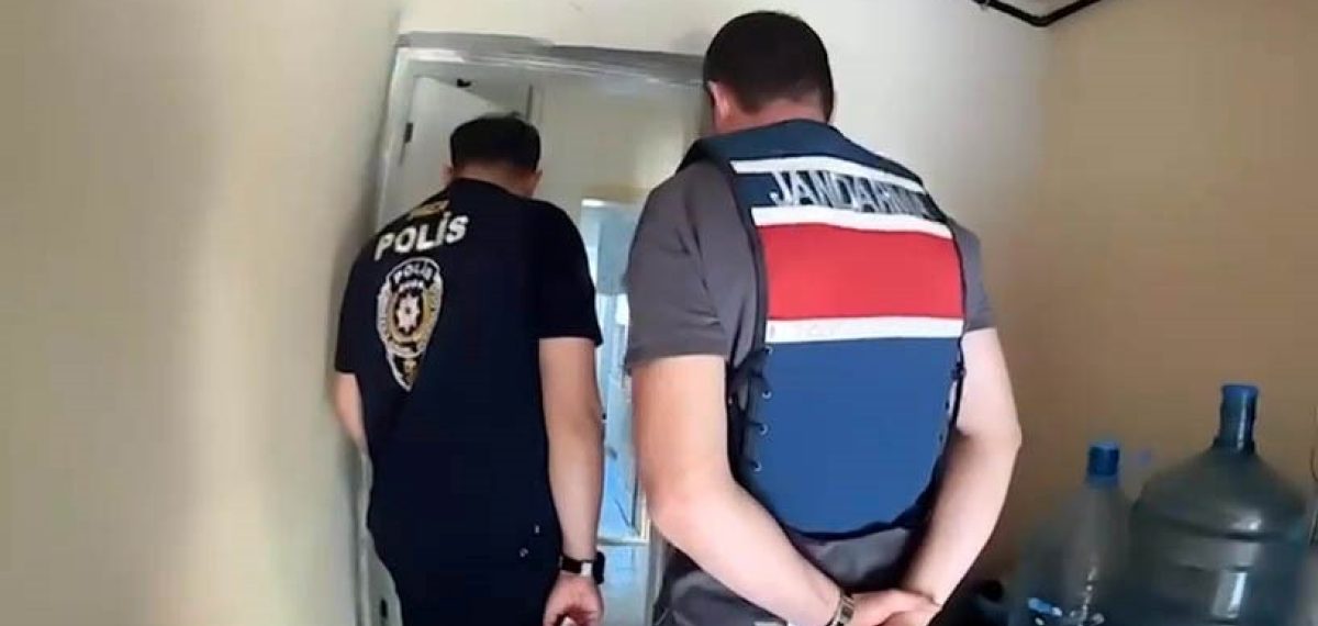 Uşak’ta 15 kişi gözaltına alındı; belediye şirketleri üzerinden sigortalı gösterilme iddiası