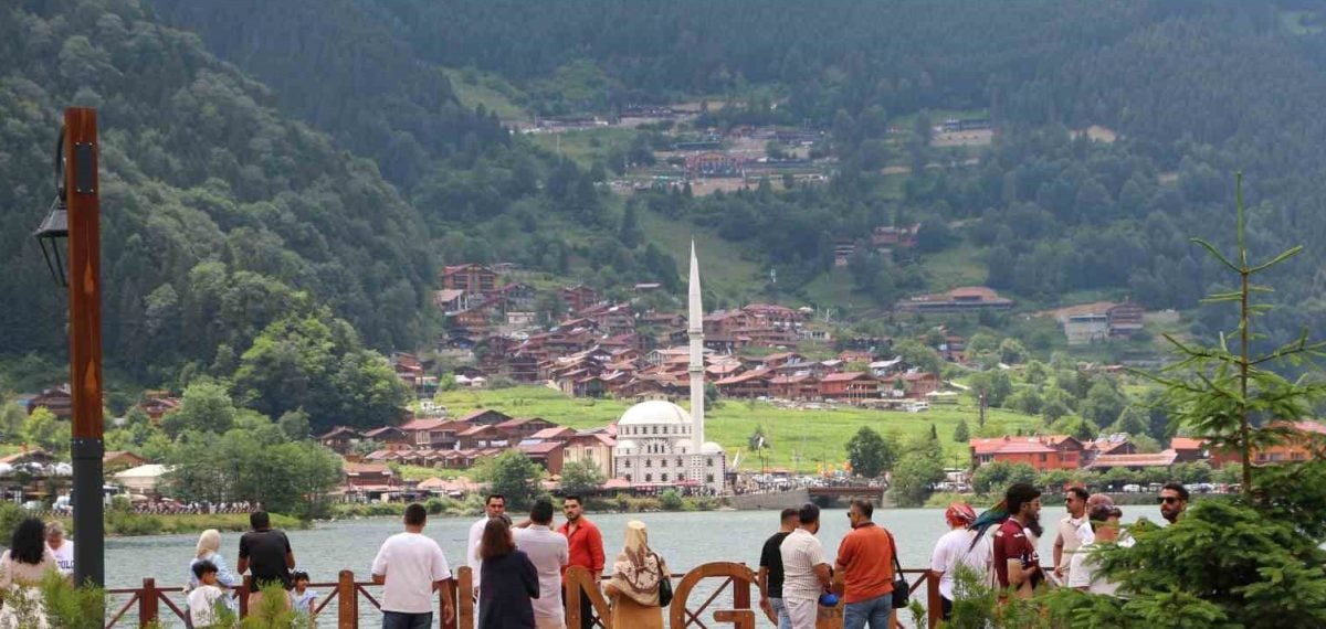Uzungöl’de yaz hareketliliği başladı, temmuz rezervasyonları arttı