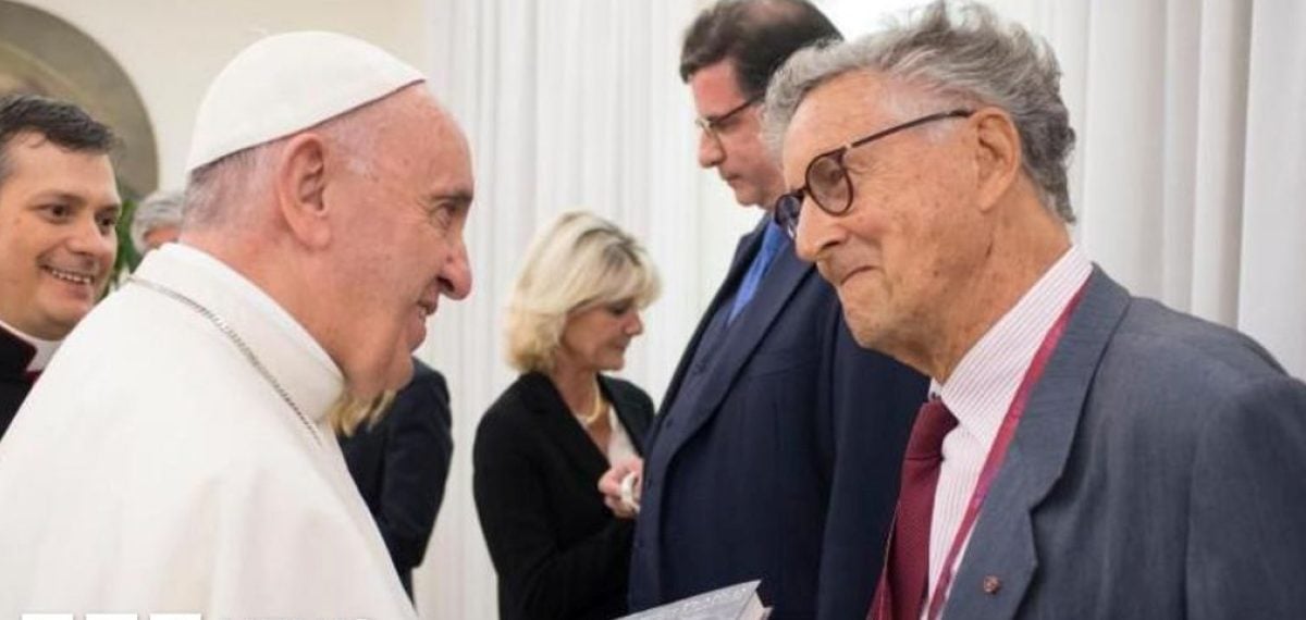 Veteran BBC Vatican Correspondent David Willey Dies at 93, Remembered for Five Papacies