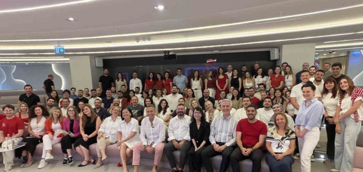 Vodafone Türkiye, doğrudan CEO’ya bağlı Veri ve Yapay Zekâ organizasyonu kurdu