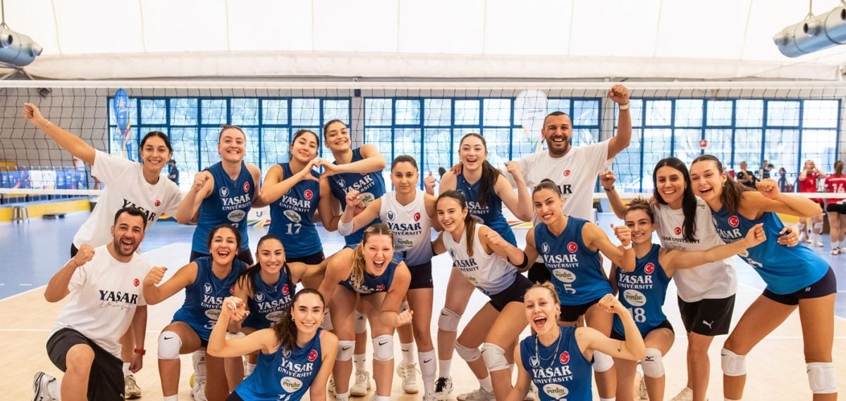 Yaşar Üniversitesi kadın voleybolu Avrupa beşincisi oldu