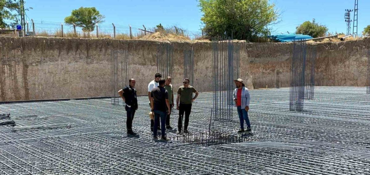 Yeni öğretmenevi, belediye ve tarım müdürlüğü binalarında inceleme yapıldı