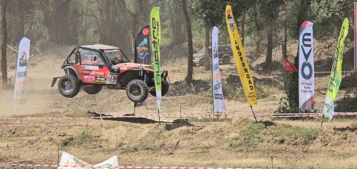 Yenice Off-Road Festivali’nde 62 araçlı kıyasıya yarış orman parkurunda tamamlandı