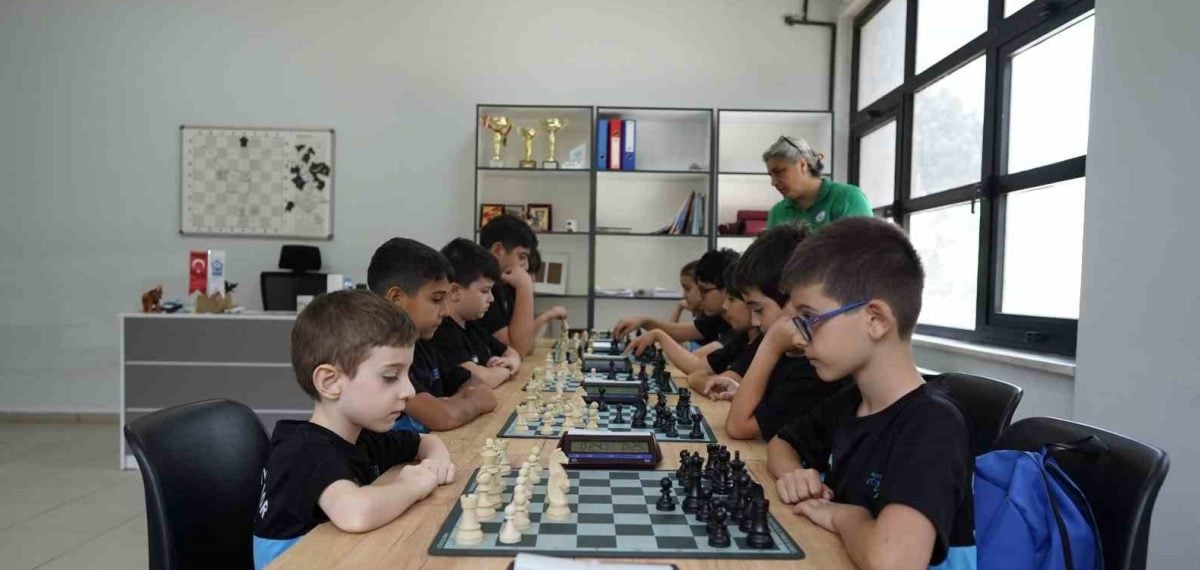 Yıldırım’da Yaz Spor Okulları ikinci dönemiyle binlerce çocuğu sporla buluşturuyor