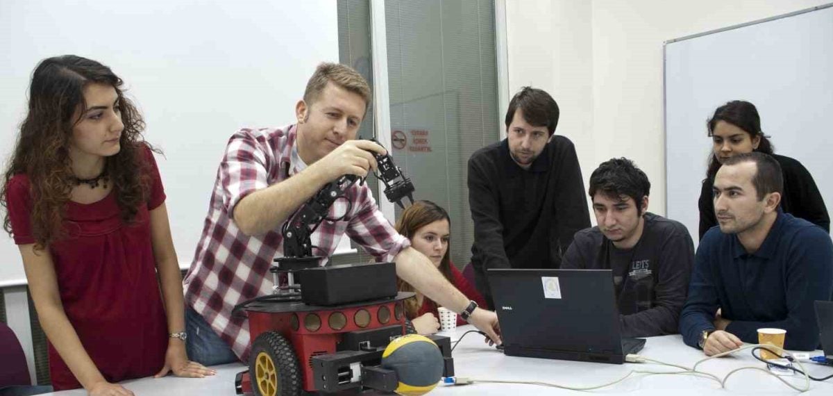 550 doktora öğrencisi seçilecek programla stratejik teknoloji insan kaynağı yetiştirilecek