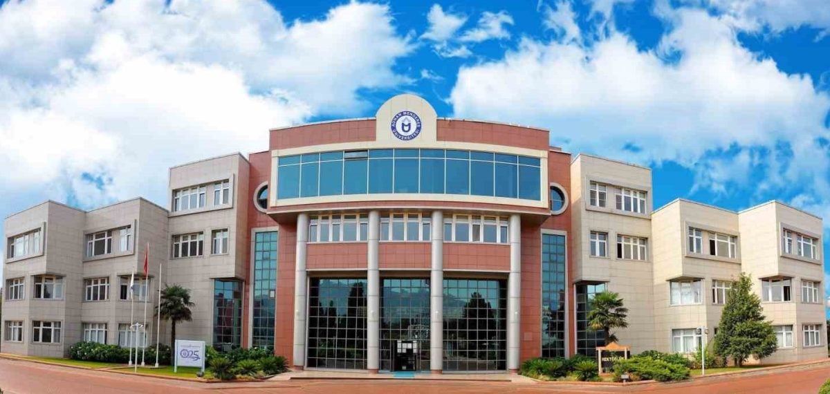 ADÜ tercih döneminde öğrencilere güçlü akademik kadrosunu ve sayısal verilerini sundu