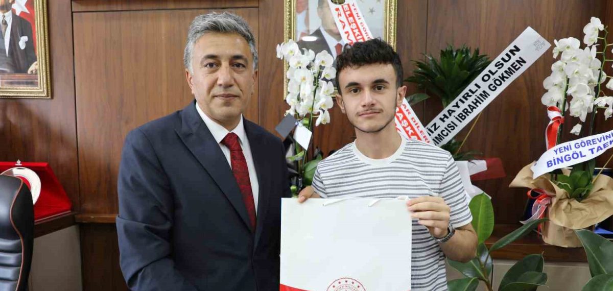Ağrılı öğrenci Semih Süheyb Han, Kur’an-ı Kerim’i Güzel Okuma dalında Türkiye ikincisi oldu