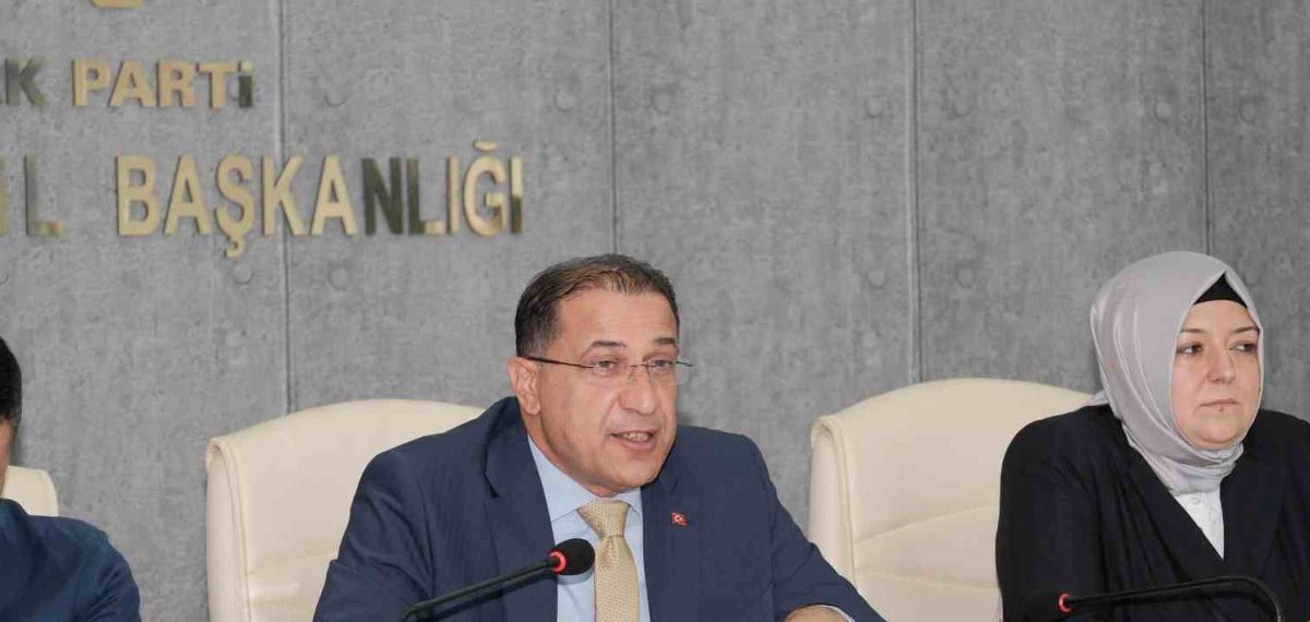 AK Parti 25. yıl toplantısında terörle mücadelede kazanımları ve yatırımları anlattı