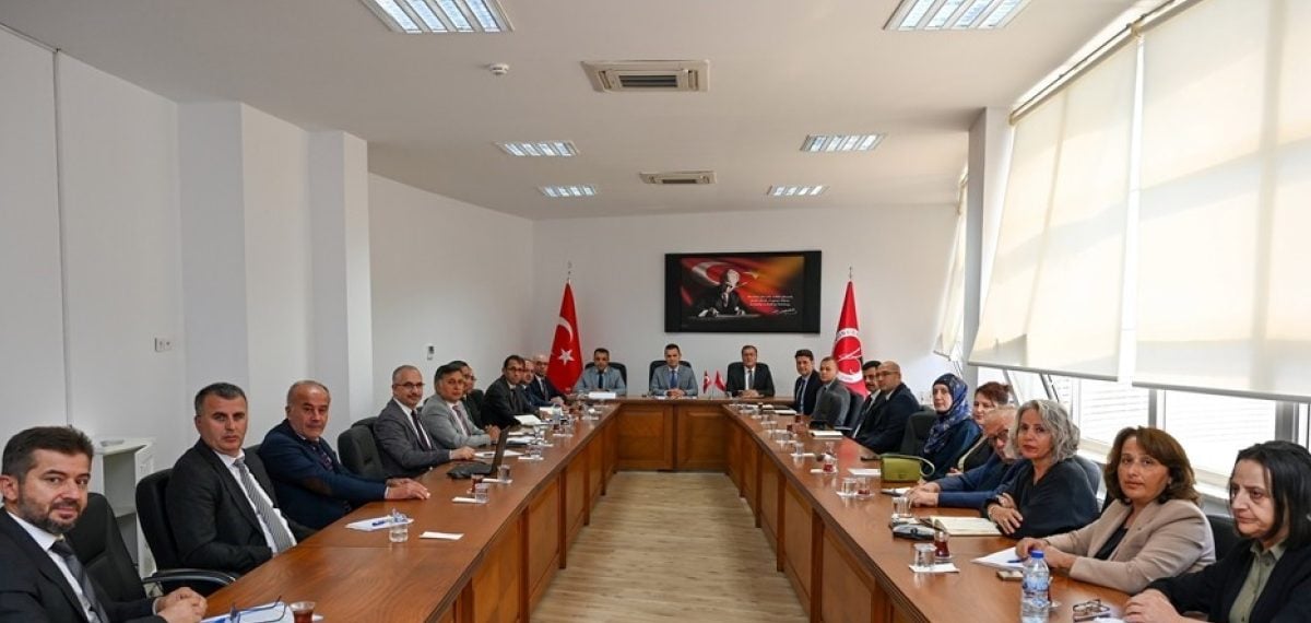 Akademik birim sekreterleri Kastamonu Üniversitesinde yeni dönem hazırlıklarını değerlendirdi