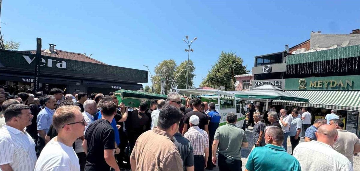 Alaplı’da 21 yaşındaki Barış Alper evinde uykusunda yaşamını yitirdi