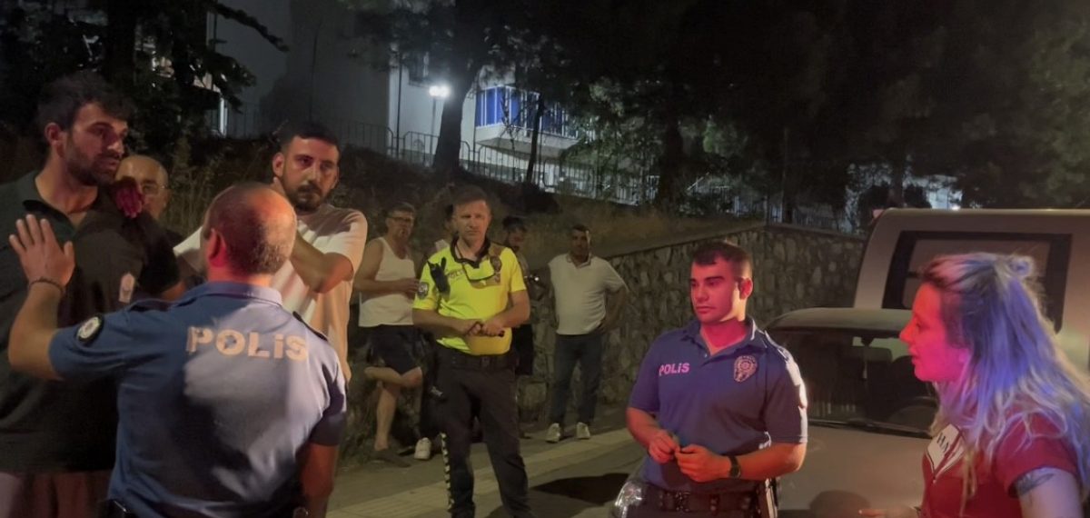 Alkollü sürücü park halindeki araca çarpıp yan yattı, 2.34 promil tespit edildi