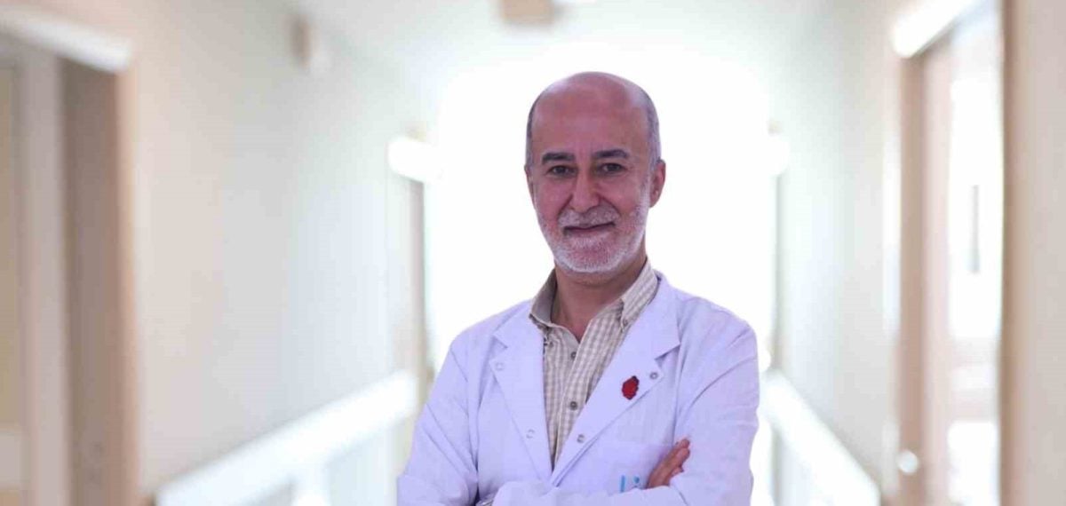 Ani başlayan şiddetli göğüs ve sırta yayılan ağrı acil değerlendirme gerektiriyor