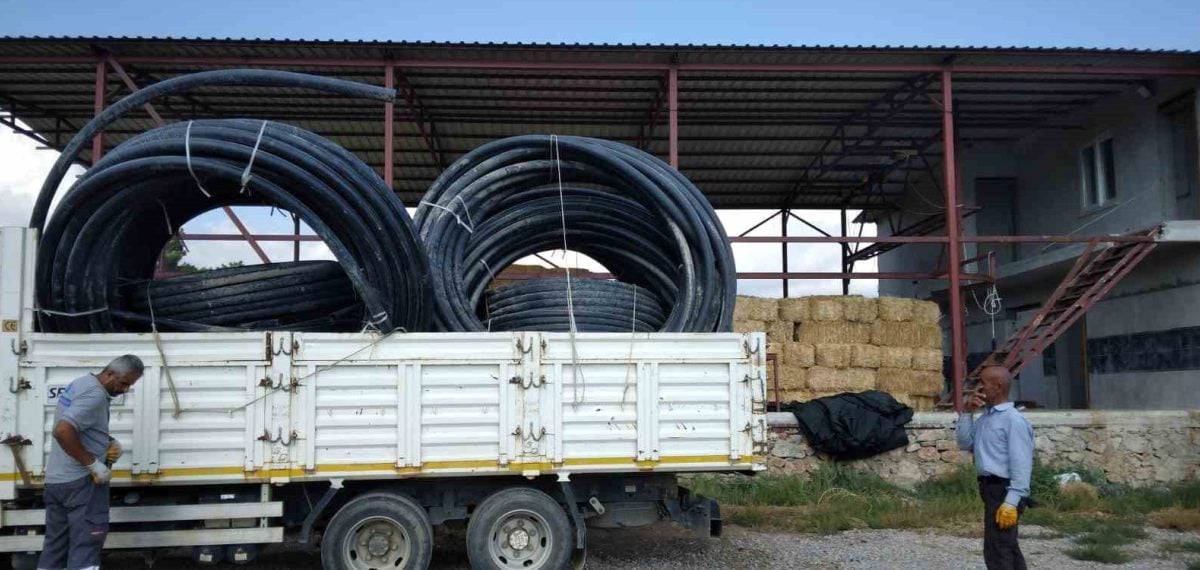 Antalya kırsalına 12 bin 300 metre sulama borusu desteği sağlandı