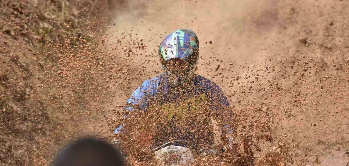 Arıt Yayla Şenlikleri’nde motokros ve off-road yarışlarında kazalar yaşandı, yaralanma olmadı