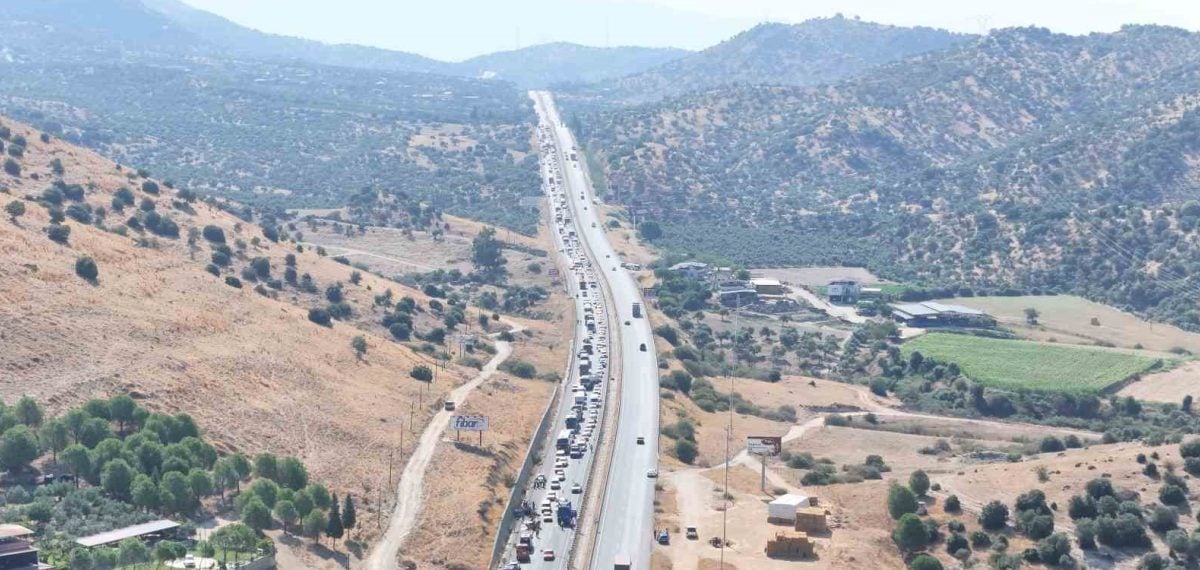 Aydın-Muğla karayolunda peş peşe kazalar trafiği 5 kilometre kilitledi