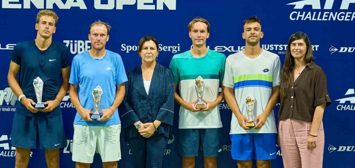 Azkara ve MacKinlay set vermeden ENKA Open çiftler şampiyonu oldu