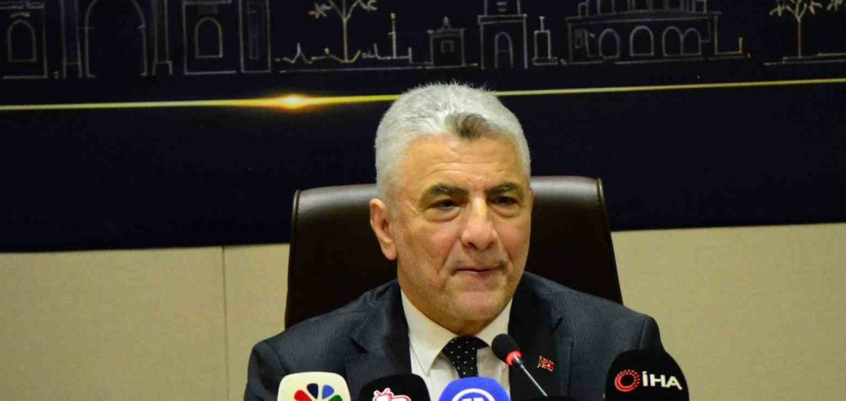 Bakan Bolat’tan Arca Çorumspor tebriki ve şehrin ihracat sıçraması vurgusu