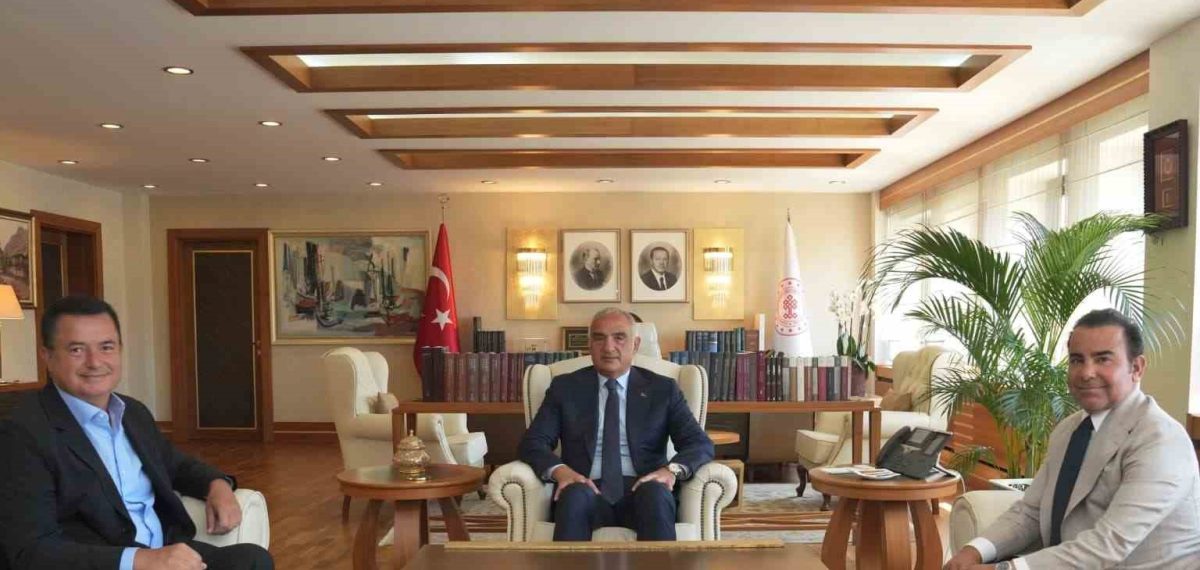 Bakan Ersoy, Acun Ilıcalı ile görüşüp tanıtım işbirliğini görüştü