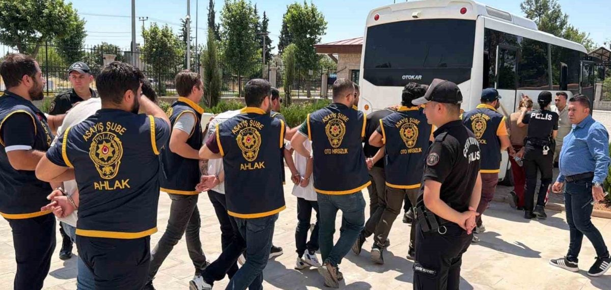 Banka görevlisi gibi görünerek 4,337,875 TL dolandırdılar, 6 şüpheli tutuklandı