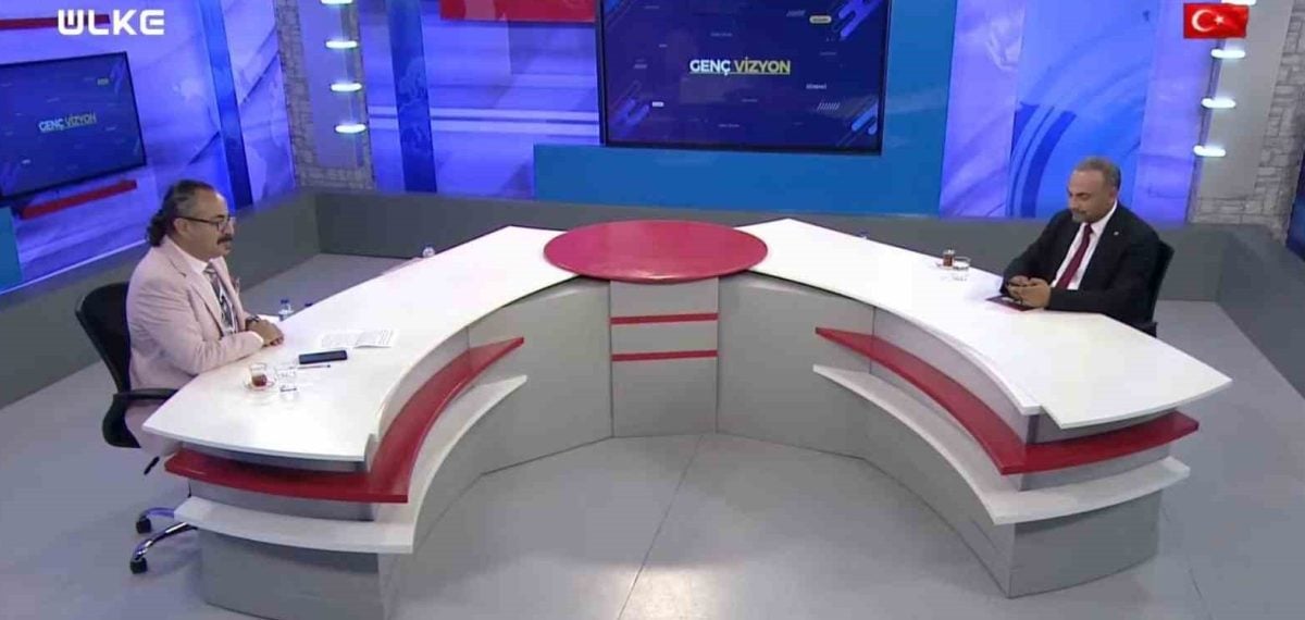 BARÜ Rektörü Ahmet Akkaya tercih döneminde ulusal kanallarda adayları bilgilendirdi