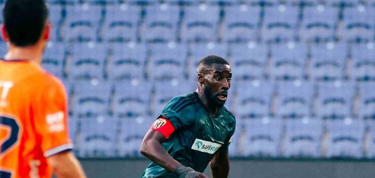 Başakşehir Kocaelispor’u 2-0 yenerek sezona galibiyetle başladı