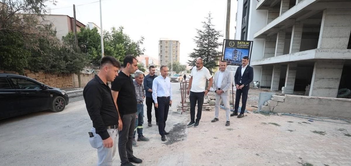 Başkan Özdemir sahada: İlhanlı Mahallesi ve ana yolları kapsayan yenileme çalışmaları sürüyor