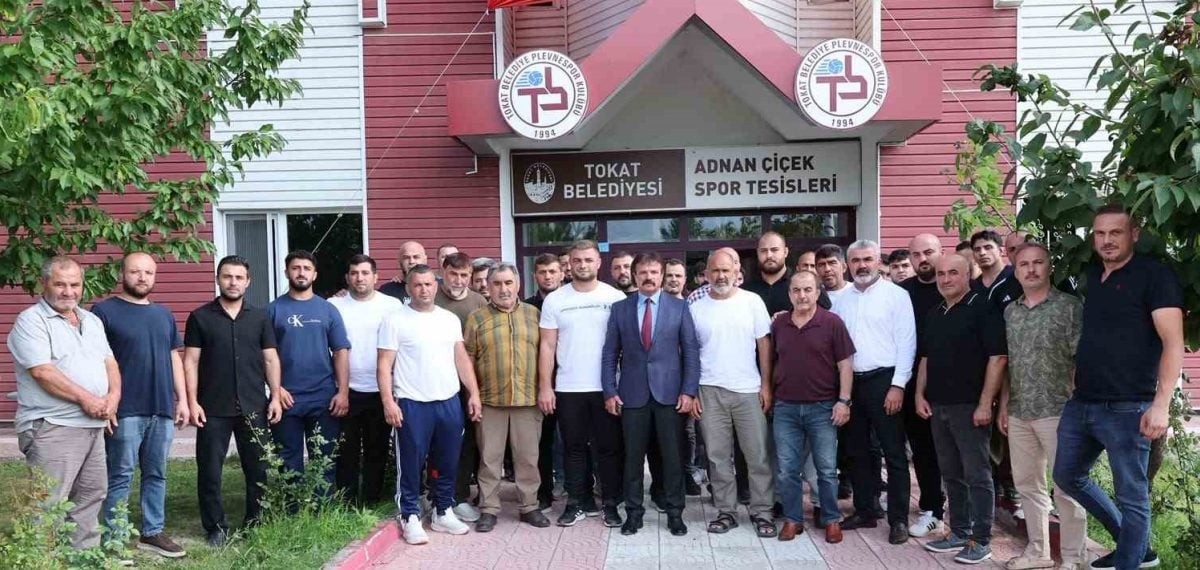 Başpehlivan Serhat Elvan Tokat Belediye Spor’a transfer oldu, saldırı kınandı