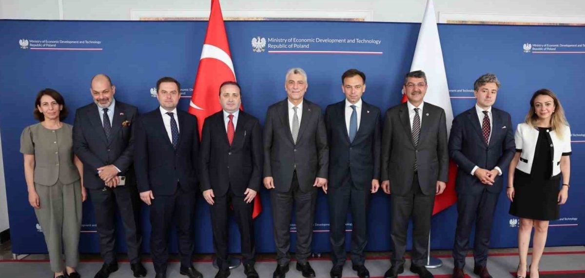 Bolat Varşova’da Polonya Maliye Bakanı ile görüştü, ticaret hedefi 15 milyar dolar