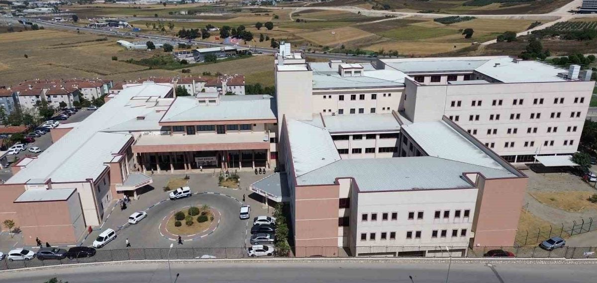 Bursa’da 4 hastanede çocuk ve ergen sigara bırakma polikliniği açıldı