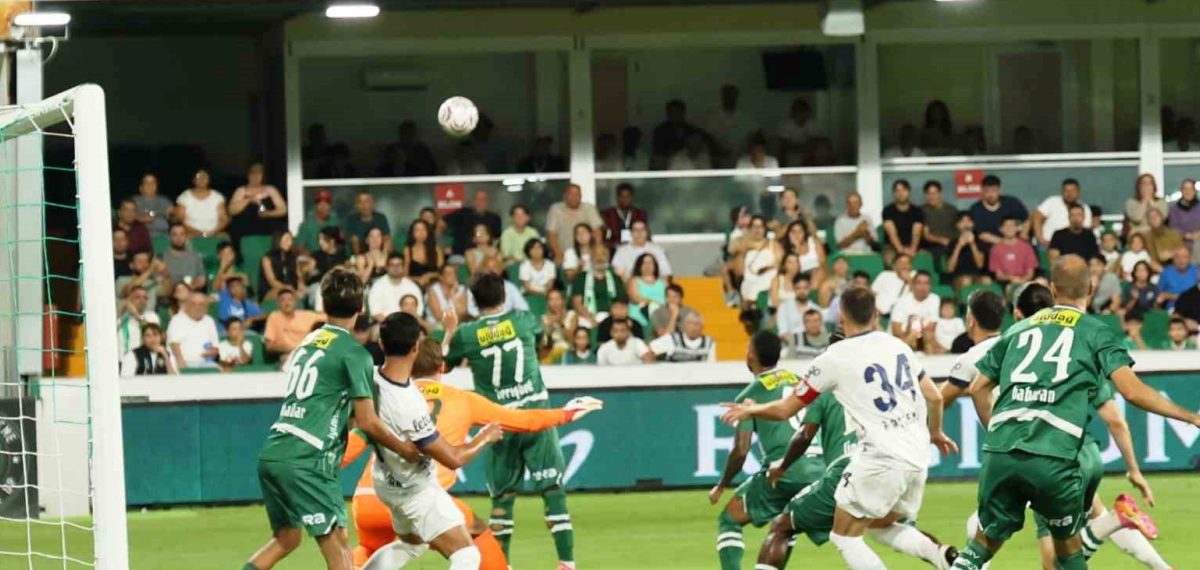 Bursaspor, Bodrum FK’yı 2-0 yenerek haftayı galibiyetle açtı