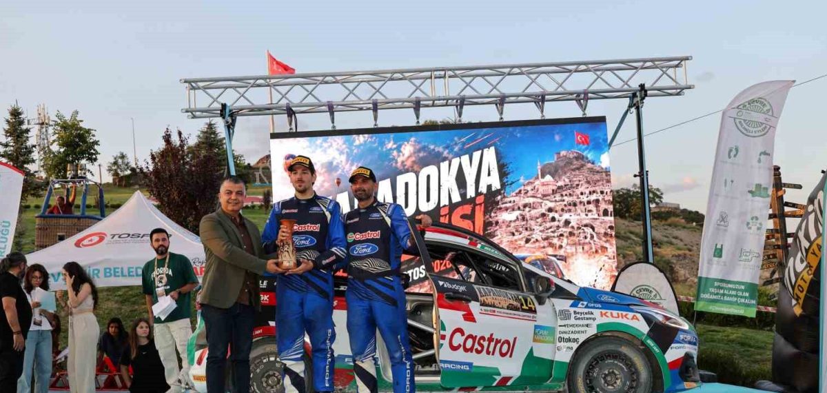 Castrol Ford Team Türkiye Kapadokya Rallisi’ni ikinci sırada tamamladı