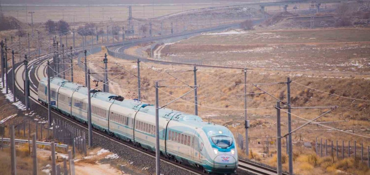 Demiryolu ağını 13 bin 919 km’ye çıkardık, 2 bin 251 km hızlı tren inşa edildi