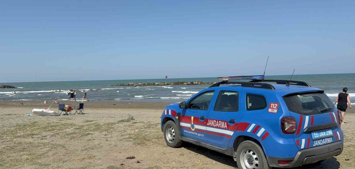 Dereköy’de akıntıya kapılan 4 kişiden biri kritik, ikisi iyi durumda