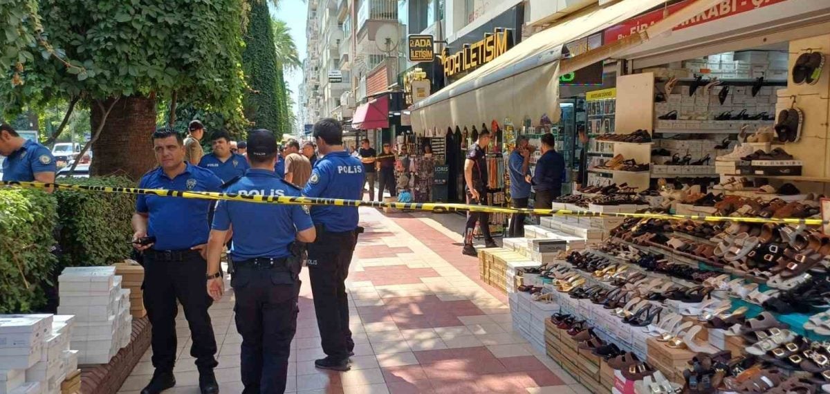 Efeler’de iş yerinde silahlı saldırı: Esnaf Ramazan Kurt yaşamını yitirdi