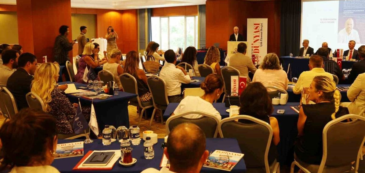 Ekonomiye Yön Verenler Zirvesi Bodrum’da yatırımı ve 12 aya turizmi gündeme taşıdı