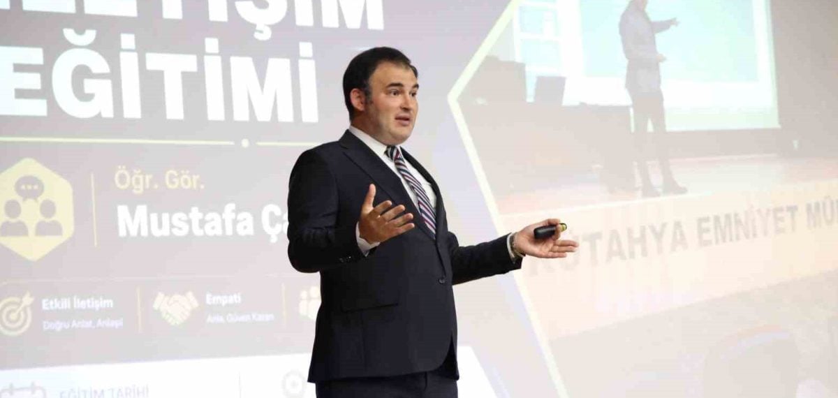 Emniyet personeline etkili iletişim eğitimi verildi, ikna ve algı yönetimi anlatıldı