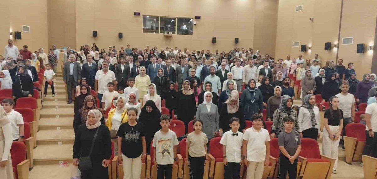 Erciş’te yaz Kur’an kursları kapanış programıyla sona erdi