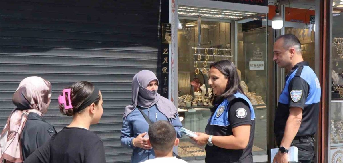 Erzurum’da polis esnaf ve vatandaşları telefon ile internet dolandırıcılığına karşı uyardı